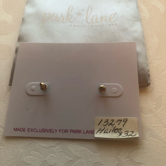 Park Lane Hailee Earrings New Mini Studs - Picture 3 of 10
